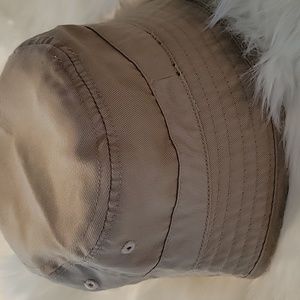 Angela& Williams Kids Bucket Hat NWOT